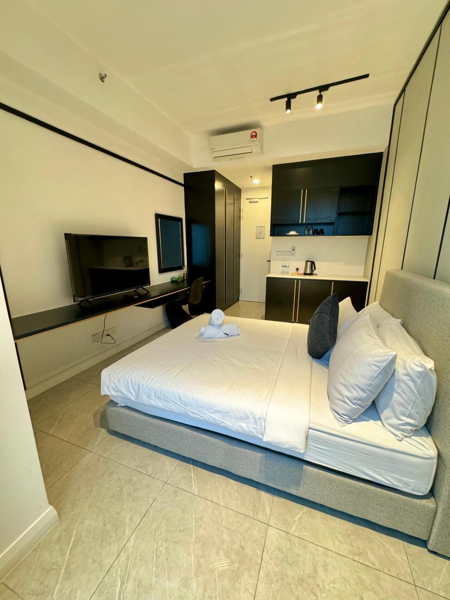 Axon Infinity Pool Kl Apartment กัวลาลัมเปอร์ ภายนอก รูปภาพ