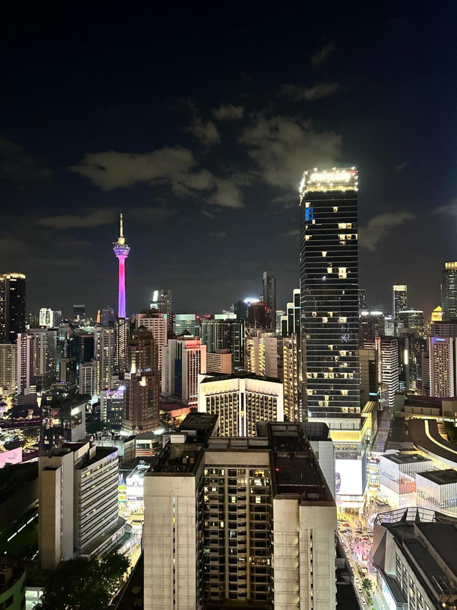 Axon Infinity Pool Kl Apartment กัวลาลัมเปอร์ ภายนอก รูปภาพ