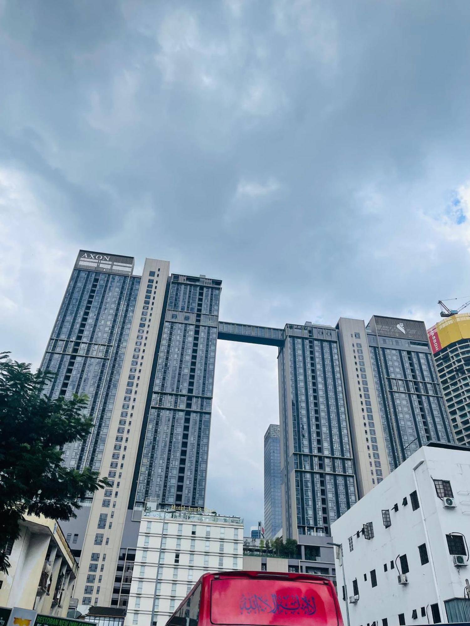 Axon Infinity Pool Kl Apartment กัวลาลัมเปอร์ ภายนอก รูปภาพ