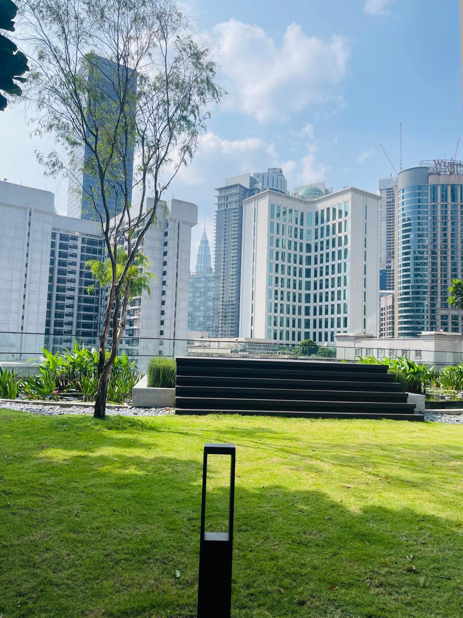 Axon Infinity Pool Kl Apartment กัวลาลัมเปอร์ ภายนอก รูปภาพ