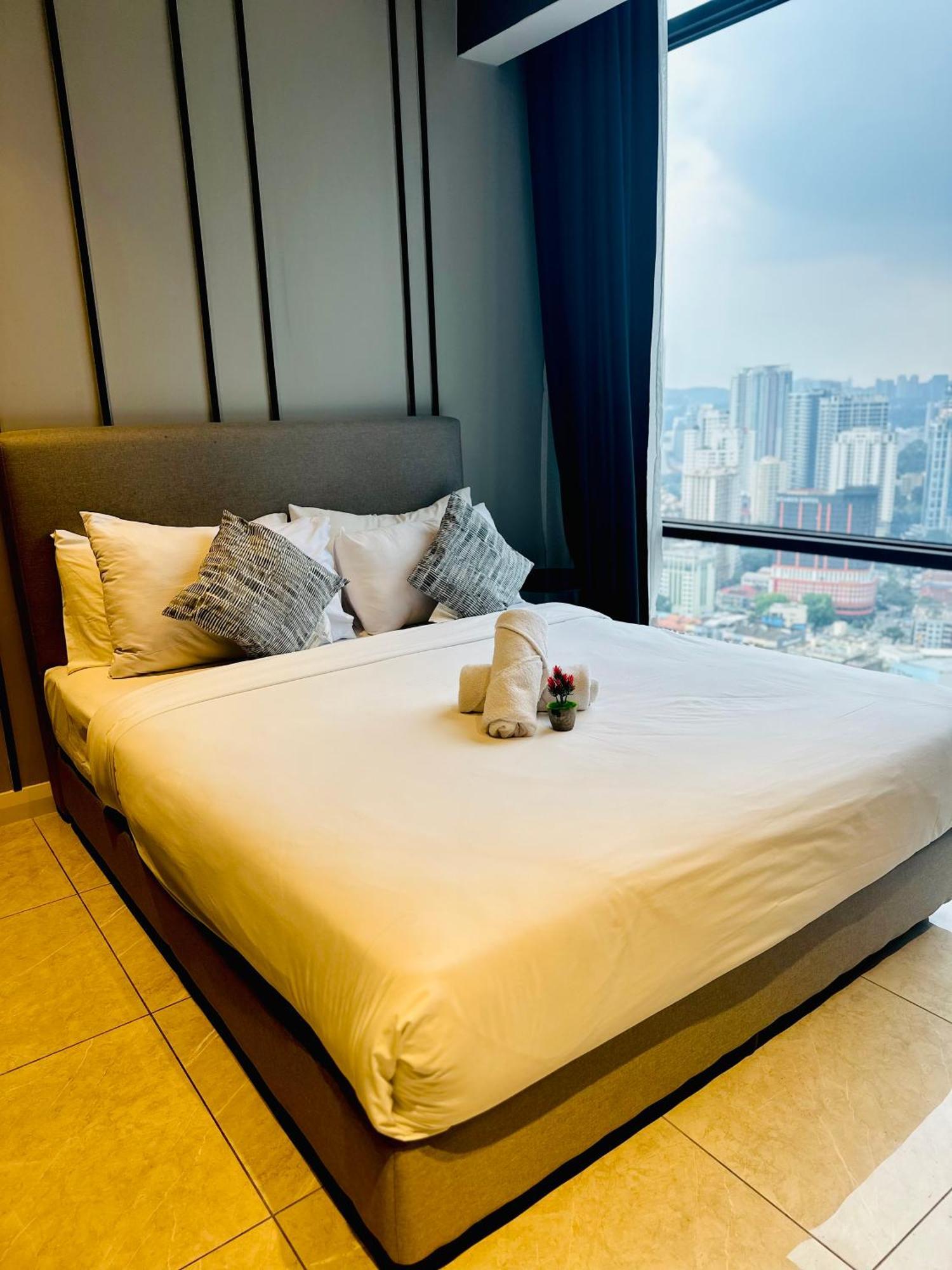 Axon Infinity Pool Kl Apartment กัวลาลัมเปอร์ ภายนอก รูปภาพ